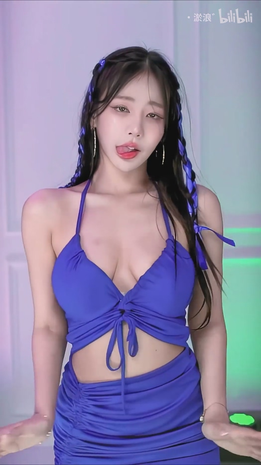 美女主播热舞 高清 车展-车模-4K超清-吾爱乌托邦
